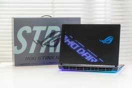 ASUS ROG Strix SCAR 18 2026 về Việt Nam: RTX 5090, màn hình Mini-LED 4K 240Hz, giá 179,99 triệu đồng