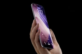 Dự án iPhone 20 thiết kế toàn kính được đồn bị hủy do quá khó sản xuất hàng loạt