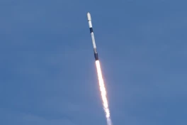 Công ty của ông Vượng thuê SpaceX phóng tên lửa tự phát triển lên quỹ đạo vào 2027