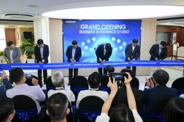 Samsung mở trung tâm trải nghiệm công nghệ cho khách hàng doanh nghiệp ở Hà Nội