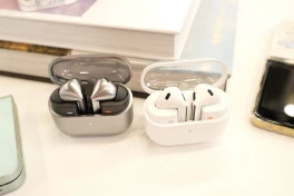 Samsung bắt đầu bắt kịp Apple, trang bị tính năng trợ thính cho tai nghe Galaxy Buds