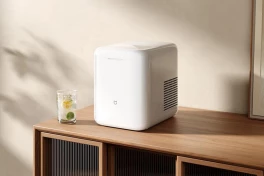 Máy làm đá Xiaomi giá 1,4 triệu: Chỉ 6 phút có ngay mẻ đá mát rượi, cắm được nguồn ô tô đi cắm trại