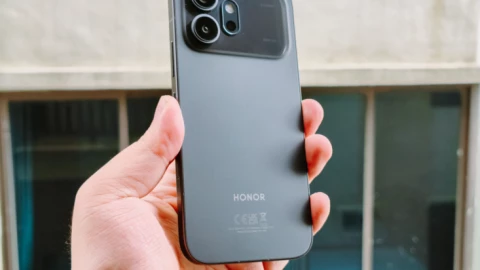Honor đứng thứ hai trong cuộc đua smartphone tại Trung Đông