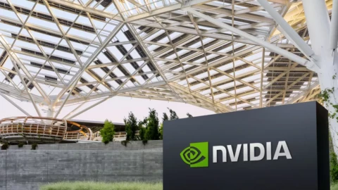 Rót 5 tỷ USD vào Intel lúc khó khăn, Nvidia giờ hái "quả ngọt": Khoản đầu tư tăng gấp 5, thành đối tác chiến lược