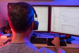 Setup hai màn hình máy tính khác thương hiệu: Ghép sao cho chuẩn góc làm việc?
