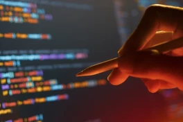 9 năm liền thống trị Stack Overflow: Điều gì biến Rust thành "con cưng" mới của giới lập trình?