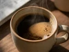 Vừa mở mắt đã nạp ngay ly cà phê: Thói quen tưởng giúp tỉnh táo nhưng có thể đang phản tác dụng