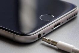 4 tính năng thiết thực đang biến mất một cách đáng tiếc trên smartphone