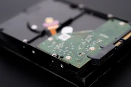 Nghiên cứu theo dõi 443.000 ổ cứng phát hiện tỷ lệ hỏng của Seagate và Toshiba cao gấp hai lần WD