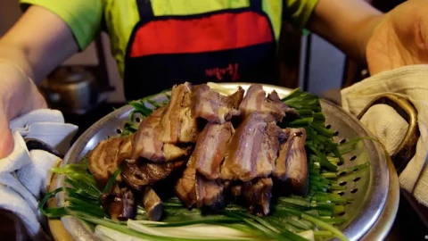 Hàn Quốc sắp cấm một món ăn truyền thống tồn tại nhiều thế kỷ