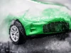 Tuyên chiến! Mercedes-Benz và BMW tung video châm biếm xe “sản xuất vội vàng”