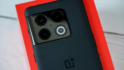 Chuyện gì xảy ra với OnePlus? Khi chiếc áo "flagship killer" trở nên quá chật