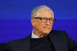 Bill Gates vừa đưa ra một cảnh báo khiến nhiều người phải suy nghĩ lại về tương lai của AI