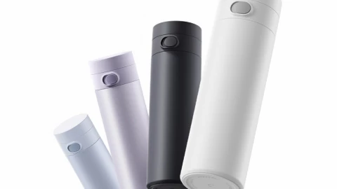 Bình giữ nhiệt Xiaomi Mijia Flip-Lid 2 giá chưa tới 300 nghìn đồng: Mở một tay, giữ nhiệt ngang ngửa dòng titan