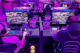 Samsung chuẩn bị "dội bom" thị trường gaming eSports với màn hình 24.5 inch QD-OLED
