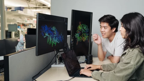 Lần đầu tiên AI tạo virus: Cứu tinh diệt khuẩn kháng thuốc hay hiểm họa khôn lường?