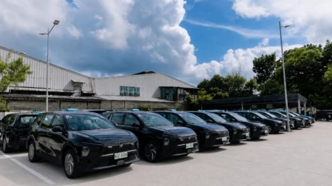 Vingroup mở dịch vụ taxi điện 7 chỗ cao cấp ở Philippines