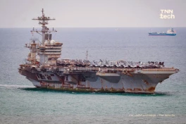 Tàu sân bay USS Lincoln trông "tã" đến mức nào? Bức ảnh này sẽ cho bạn biết