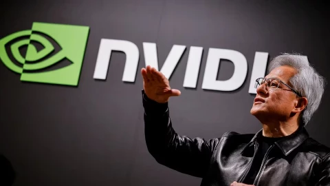 Jensen Huang chúc mừng OpenAI, tuyên bố "AGI đã tới"