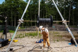 Phá đá bằng điện: Công nghệ đột phá tạo ra hydro sạch từ lòng đất