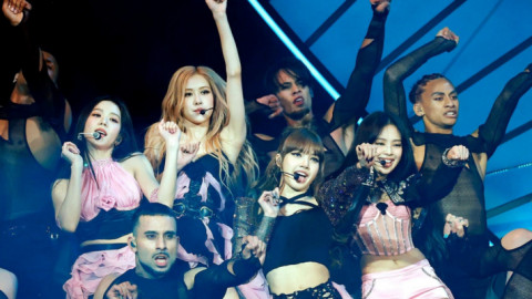 Học theo K-Pop, người Nhật bắt đầu đưa J-Pop tiếp cận khán giả thế giới