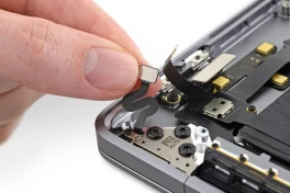 Chiếc MacBook Pro M4 Pro đem sửa 6 lần vẫn còn lỗi, vì sao Apple nhất quyết không đổi máy mới?