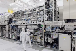 Cuộc đua AI buộc cả TSMC, Samsung và Intel dốc tiền mua cỗ máy đắt gấp 4 lần tiêm kích F-35