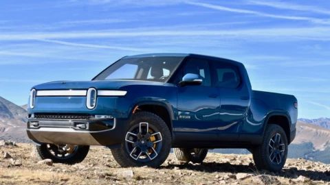 Rivian tự phát triển chip AI, tham vọng xe tự lái cấp độ 4 vượt Tesla