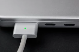 MagSafe hay USB-C: Đâu là phương án sạc tối ưu hơn cho MacBook?