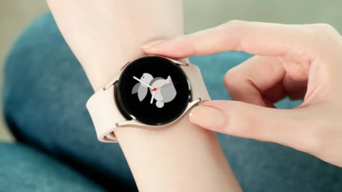 Samsung âm thầm ngừng hỗ trợ cập nhật cho hai mẫu đồng hồ Galaxy