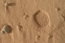 Tàu thăm dò Curiosity phát hiện ra những dạng địa hình kỳ lạ mới trên sao Hỏa