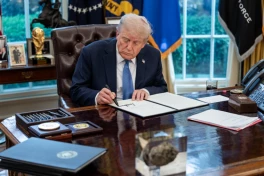 Kế hoạch kiểm soát AI của Mỹ: Trump 'quay xe', các ông lớn công nghệ phản đối