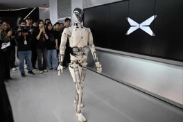 CEO Xpeng: làm robot hình người có độ khó gấp 20 lần so với việc chế tạo ô tô