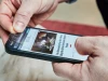 Lãnh đạo Apple khuyên không nên dán bảo vệ màn hình iPhone