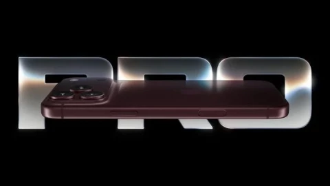Đừng dán màn hình iPhone! Đây là lý giải của sếp phần cứng Apple