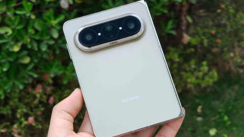 iPhone Duo chưa kịp lên kệ, Huawei đã bán 1,2 triệu điện thoại gập rộng Pura X Max