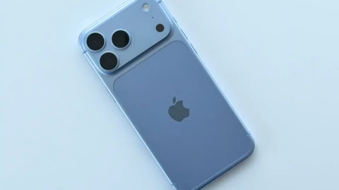Người dùng iPhone 18 Pro báo cáo hai lỗi nghiêm trọng gây treo máy và tự khởi động lại