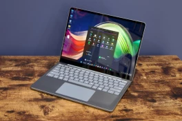 Surface Laptop 13 2026 nâng cấp gì so với Surface Laptop 13 2025?