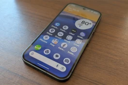Các nhà sản xuất màn hình smartphone đã chuyển phần lớn dây chuyền sang OLED