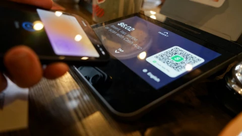 Hàng ngàn ngân hàng sắp khởi kiện Apple về hành vị độc quyền