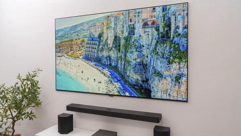 3 chiêu giúp lời thoại trên TV nghe rõ hơn