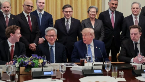 Chính quyền Donald Trump và Big Tech thống nhất bộ tiêu chuẩn an toàn tự nguyện cho AI