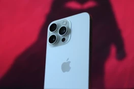 iPhone 15 Pro Max sau 1.000 chu kỳ sạc: Pin vẫn báo còn hơn 80%, nhưng thực tế thì không bao giờ màu hồng