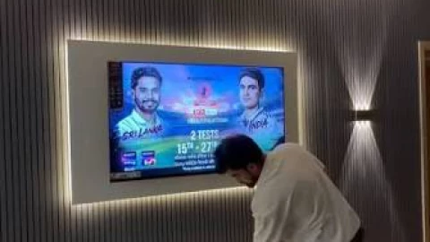 Giá tấm nền TV LCD tăng cao, LG, Samsung, Sony lao đao trước mùa mua sắm cuối năm