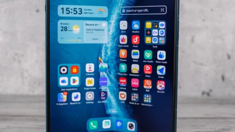 Vivo X Fold6 chính thức có bản quốc tế, cạnh tranh trực tiếp Galaxy Z Fold8 Ultra