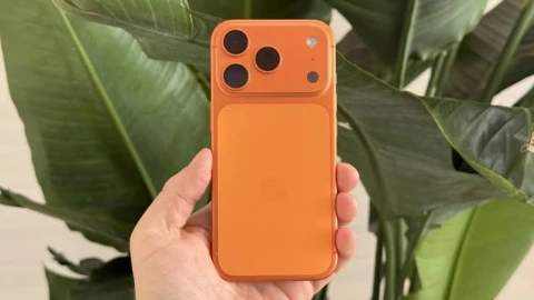 Có một số báo cáo iPhone 18 Pro vỏ titan bị phai màu sau vài tuần sử dụng thực tế
