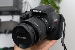 Điều gì giúp Canon thống trị thị trường máy ảnh suốt hơn hai thập kỷ?