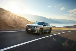 Chi tiết BMW iX4: SUV coupe thuần điện tầm chạy gần 700 km, sạc 10 phút đi được gần 296 km