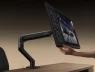 Xiaomi vừa làm thêm cả arm màn hình REDMI: Tải 9 kg, xoay 5 hướng và bảo hành 5 năm
