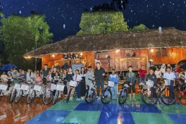 Bigo Live tặng xe đạp và nhu yếu phẩm cho đồng bào vùng cao Khánh Hòa